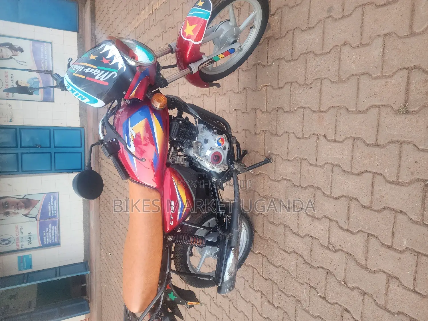 Bajaj Boxer 125 2023 Red