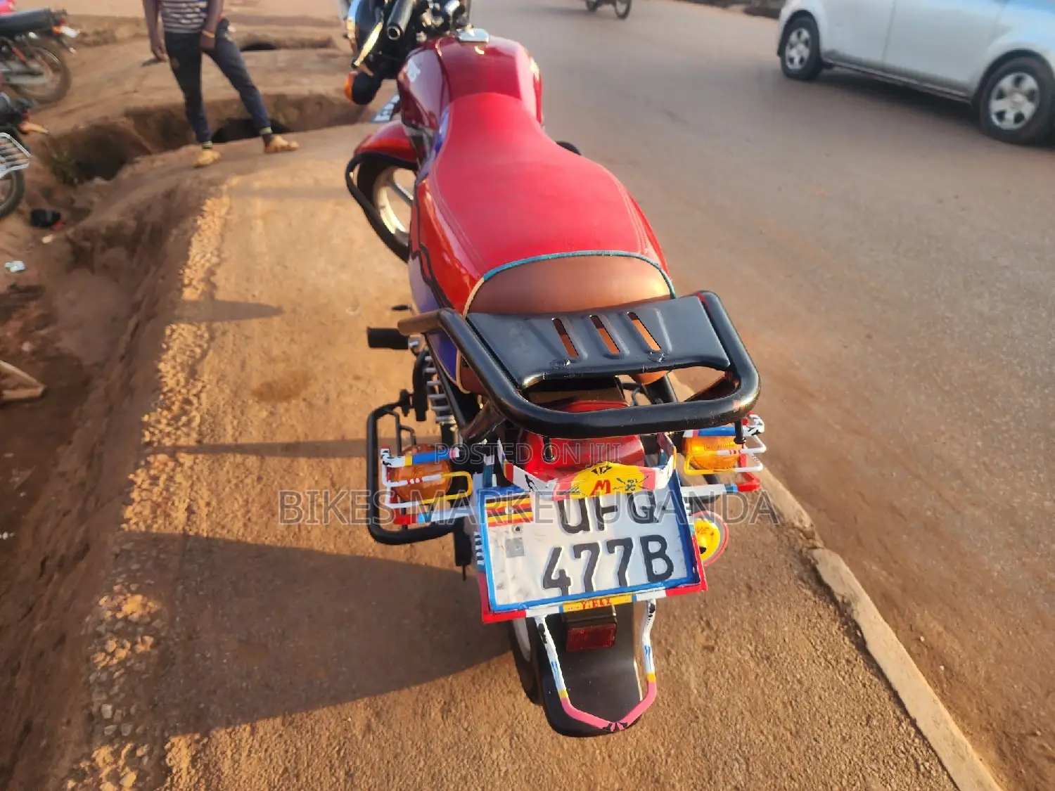 TVS HLX 125 2023 Red