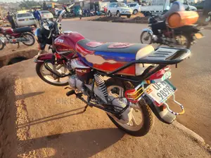 TVS HLX 125 2023 Red