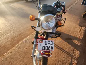 TVS HLX 125 2023 Red