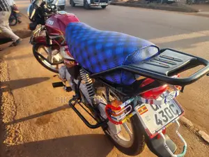 TVS HLX 125 2023 Red