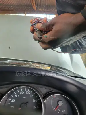 Mobile Auto Glass Crack Repair