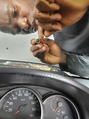 Mobile Auto Glass Crack Repair