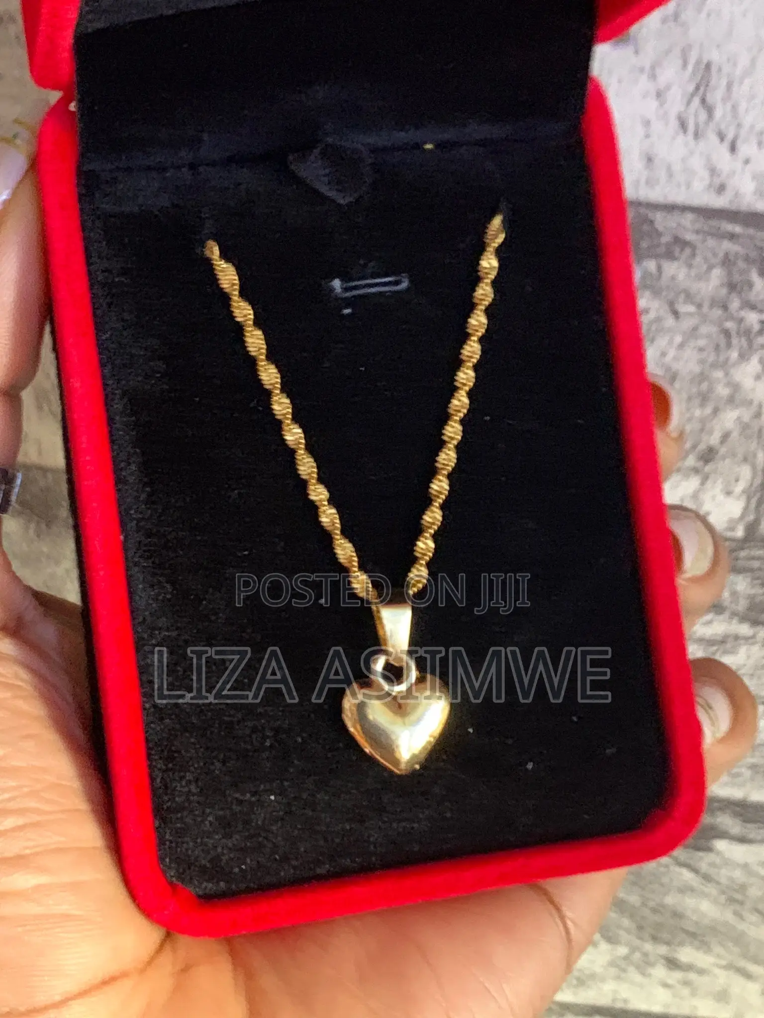 Lady’S Necklaces