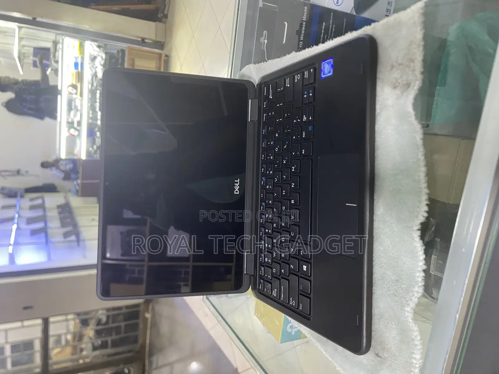 Laptop Dell Latitude 3189 4GB Intel Celeron HDD 500GB