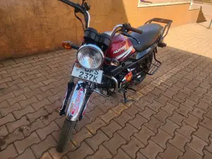 Hero Hunter 125 2023 Red
