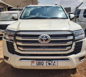 Toyota Land Cruiser 4.5 V8 TD GX-R 2010 White