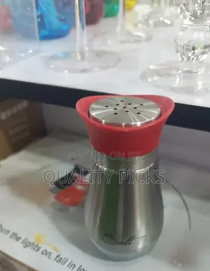 Kitchen Salt Shaker Bottle