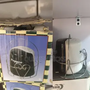 Salt Pepper Shakers Bottle