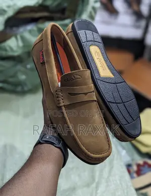 Original Brown Clarks Casual Leather Flat Sole Moccasins