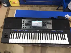 Yamaha PSR-SX 700