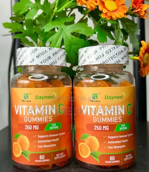 Daynee Vitamin C Skin Glowing Radiance Gummies