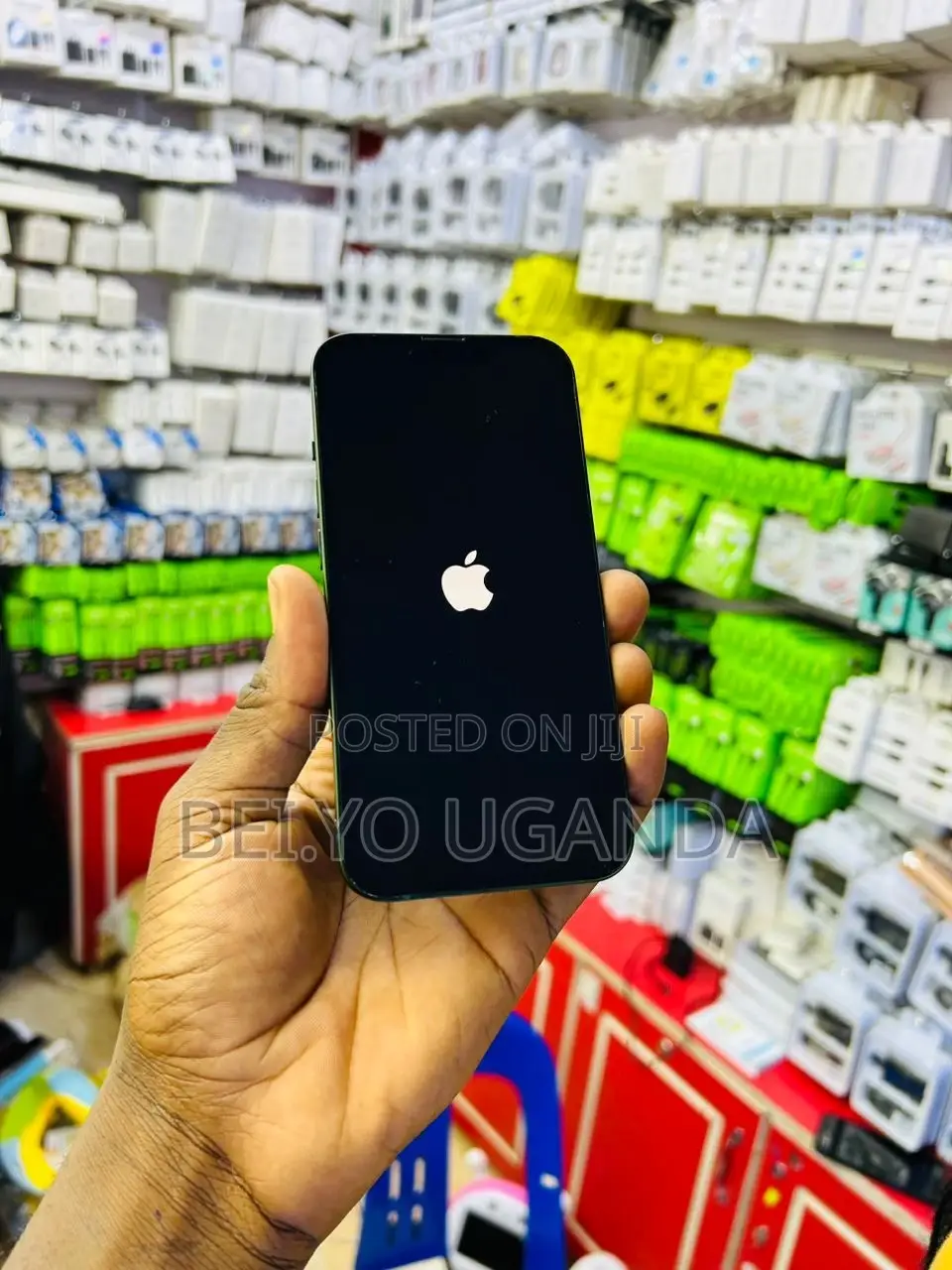Apple iPhone 13 256 GB Green