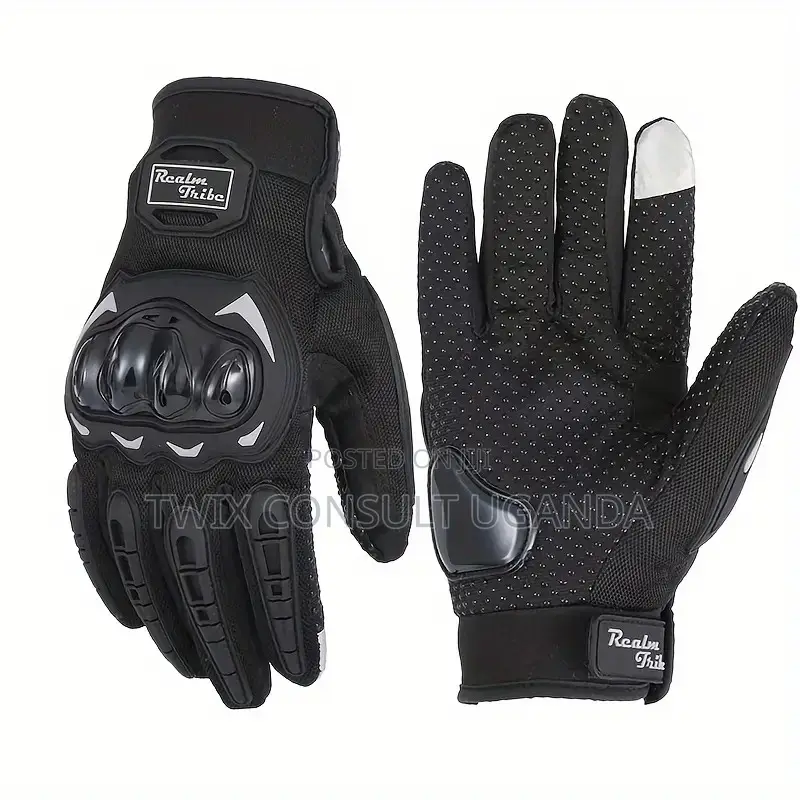Riding Glove With Touch Sensor