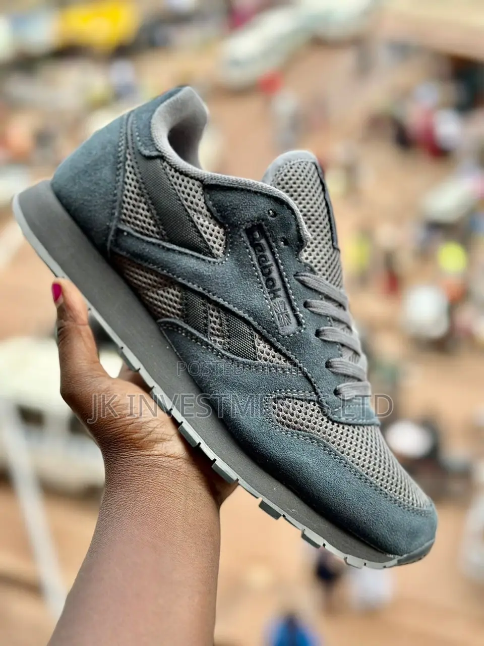 Reebok Sneakers