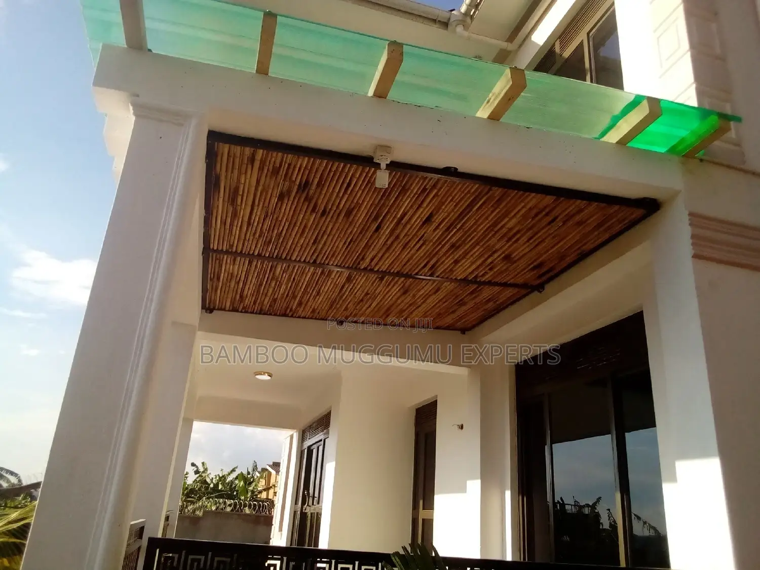 Bamboo Poles, Amabanda, Emigemo