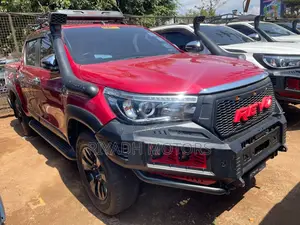 Toyota Hilux 2017 Red