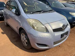 Toyota Vitz 1.0 FWD 5dr 2010 Pearl