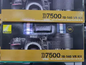 Nikon D7500 KIT With 18-40mm Lens