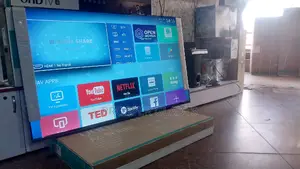 70 Inches Led Lg Smart UHD Digital Flat Screen Flameless