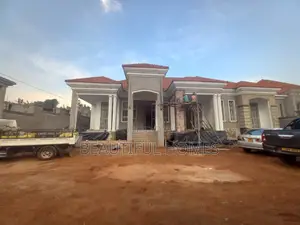 Furnished 5bdrm House in Najjera, Kira for sale