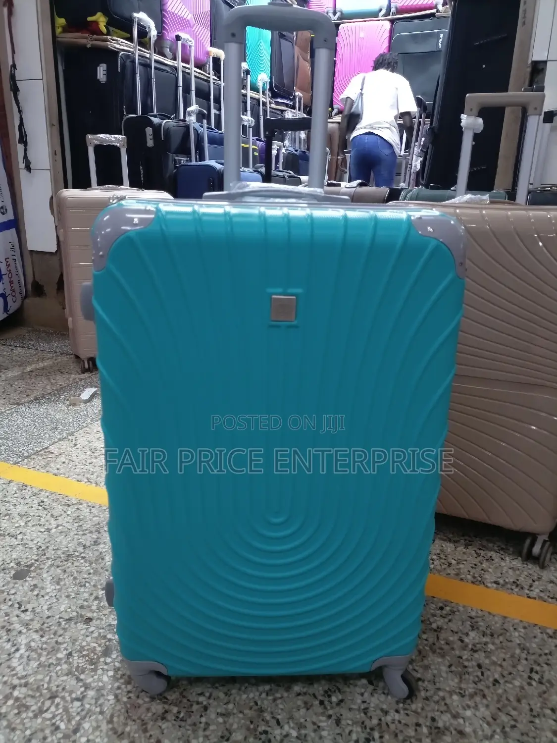 Plastic Suitcases in Medium Size