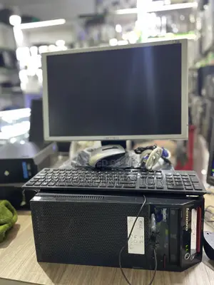 Desktop Computer Lenovo 8GB Intel Core I3 HDD 500GB