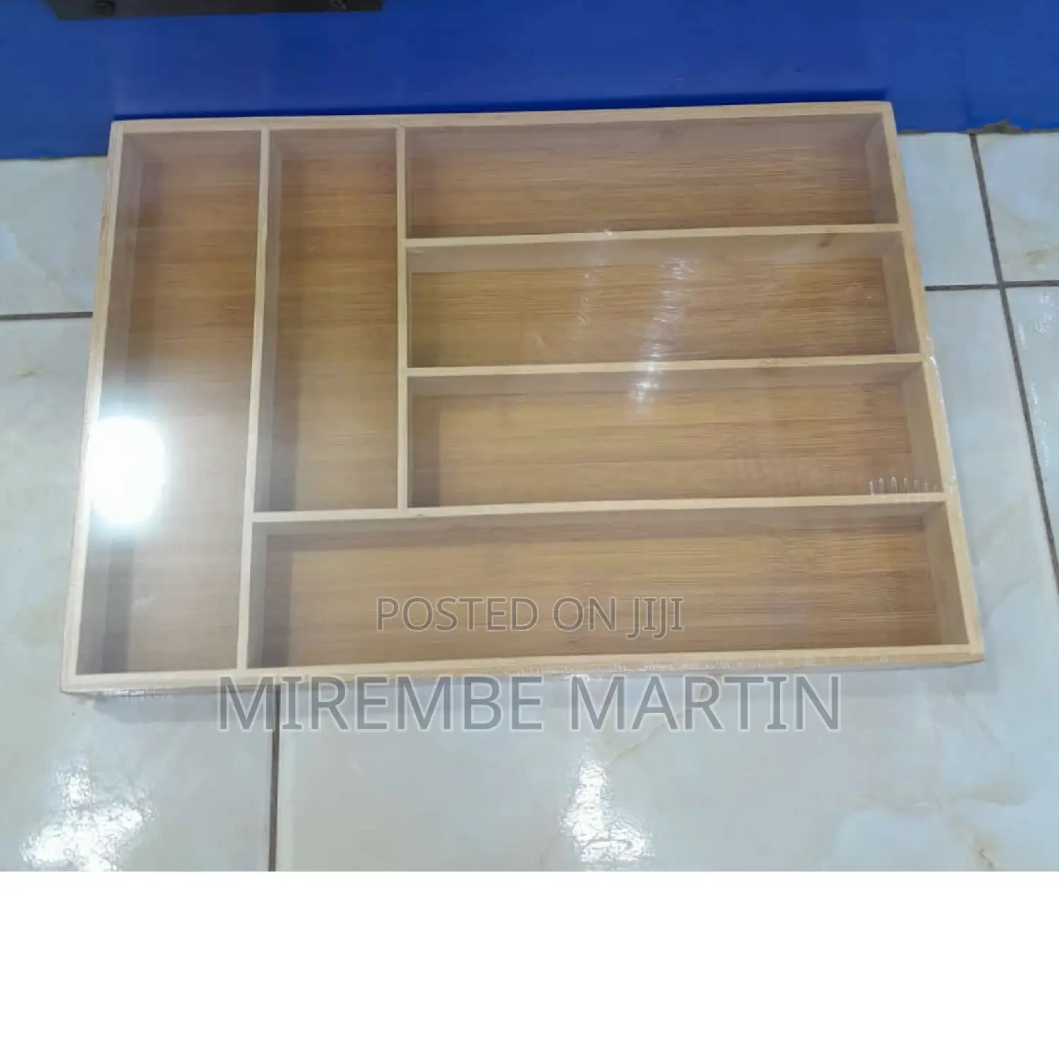 Adjustable Bamboo Drawer Cutlery Organizer.