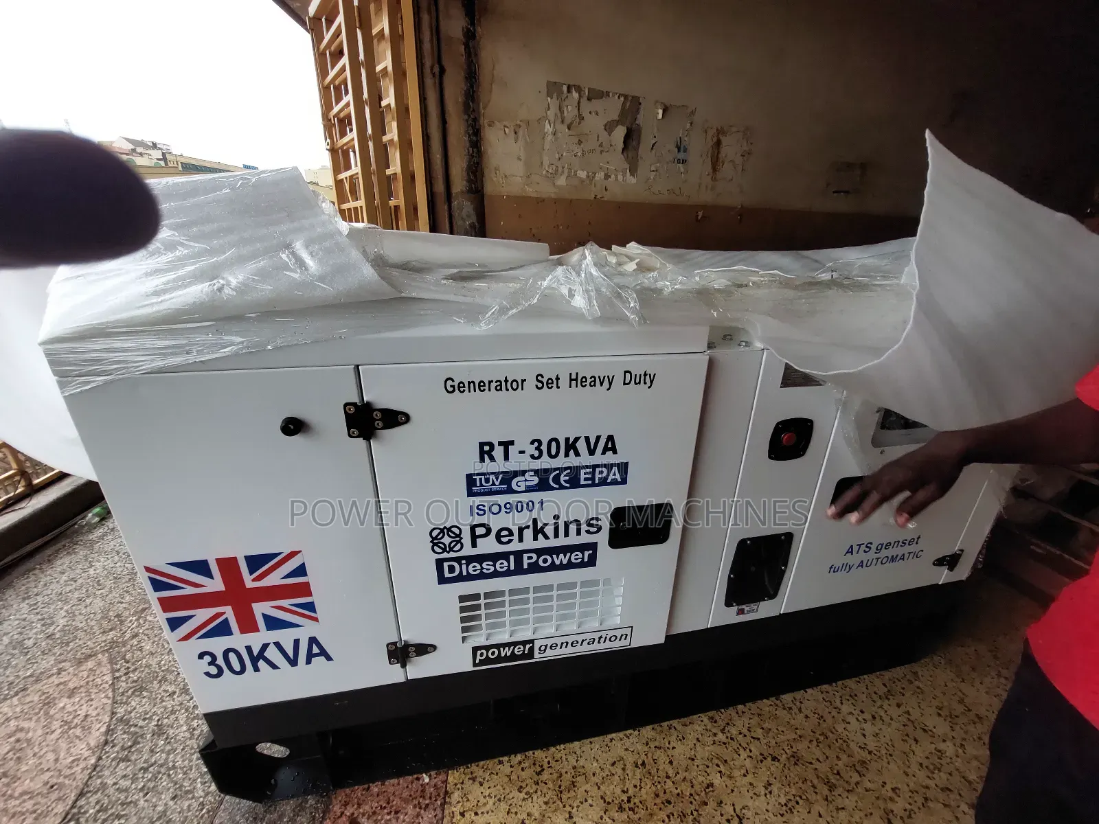 30 Kva Automatic Perkins Diesel Silent Generator