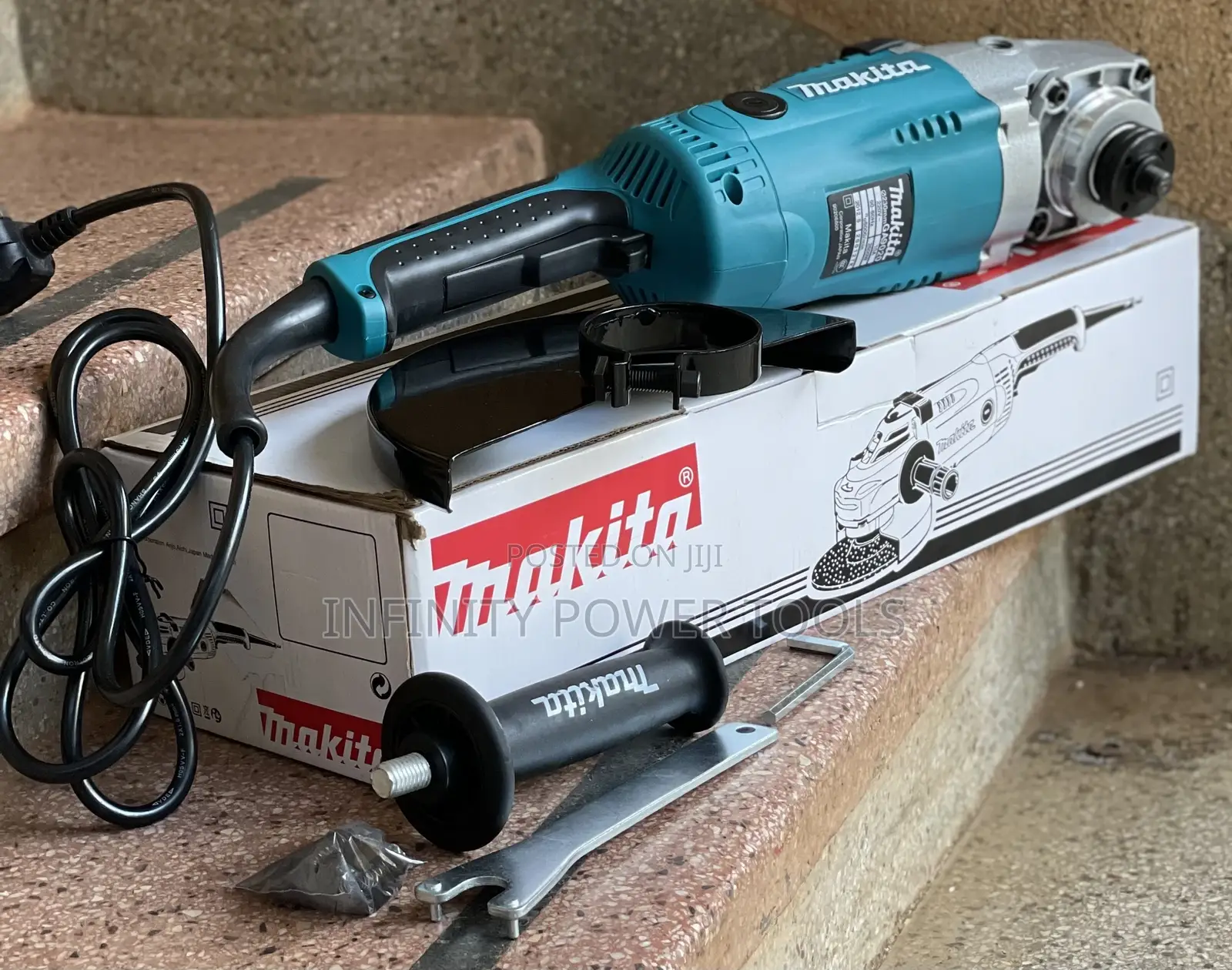 Makita Grinder GA9020