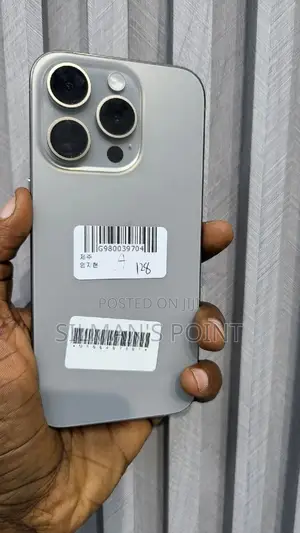Apple iPhone 15 Pro 128 GB Gold