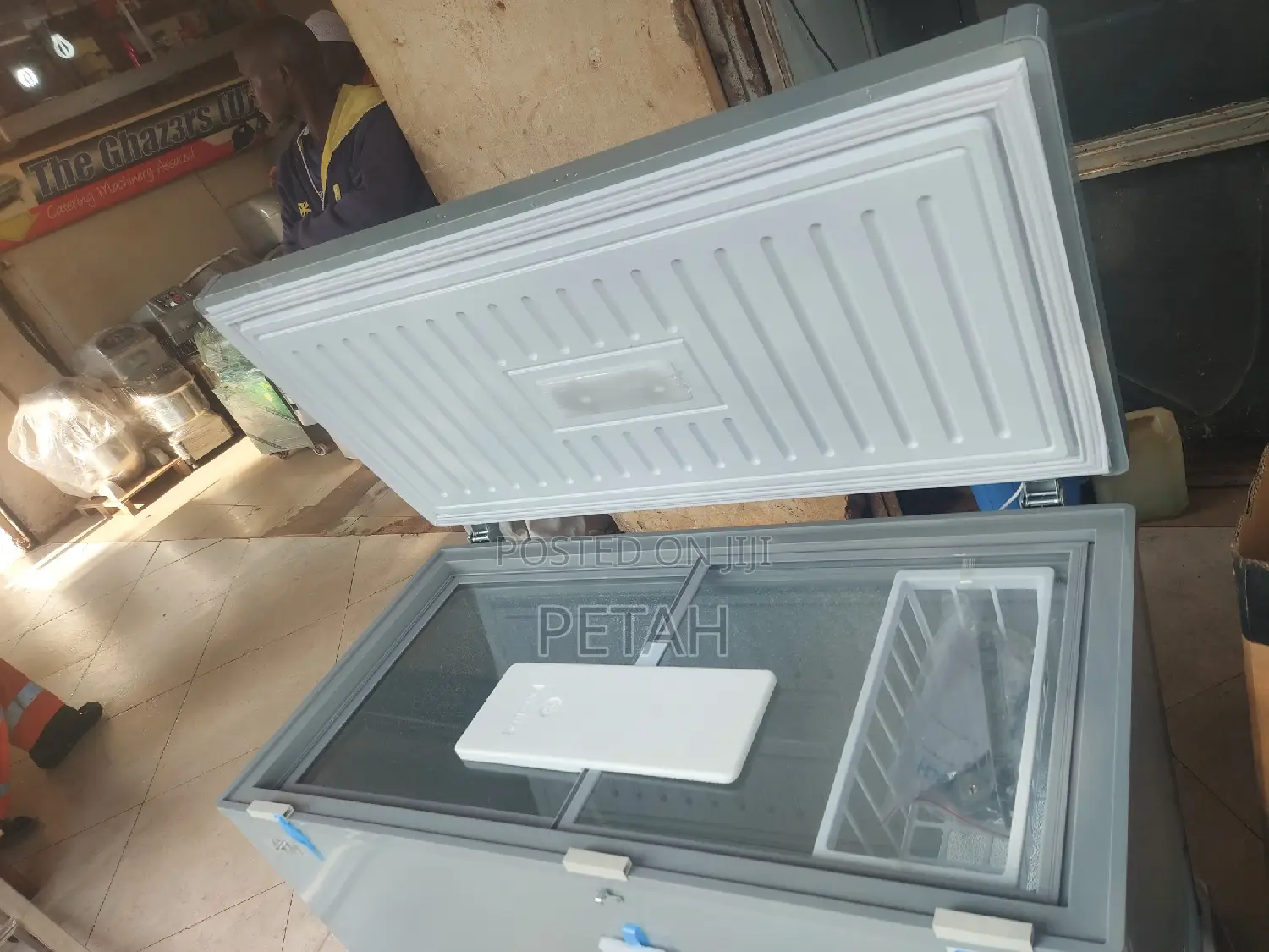Adh 400litres Deep Freezer