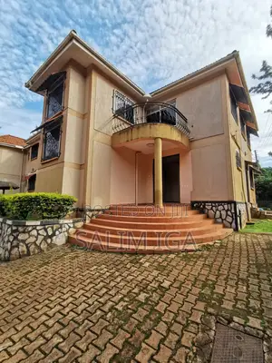 4bdrm Townhouse / Terrace in Kololo Property, Central Division