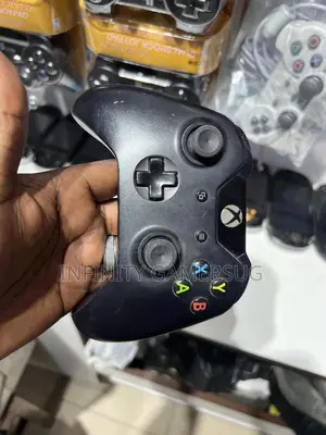 Xbox One S Pads