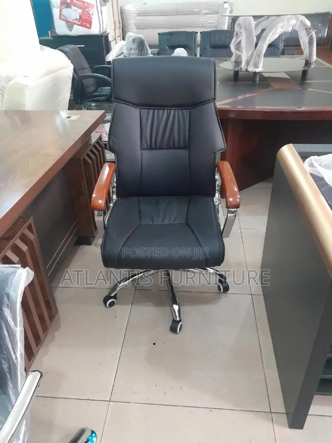 Heard Wood Hands Office Chair