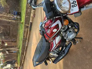 TVS HLX 125 2022 Red
