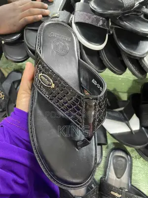 Black Sandals. Men Hermes
