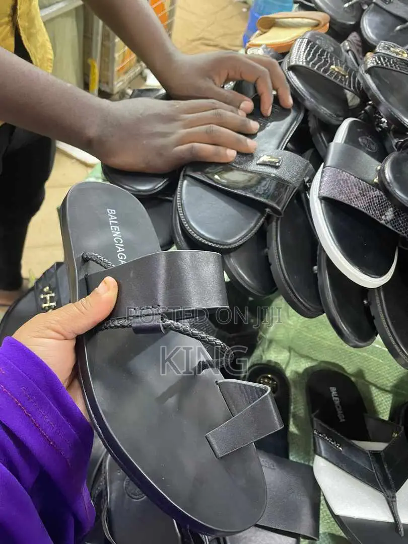Classic Men Balenciaga Black Sandals