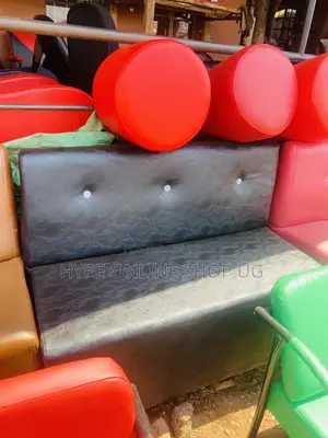 Comfortable Black Chairs
