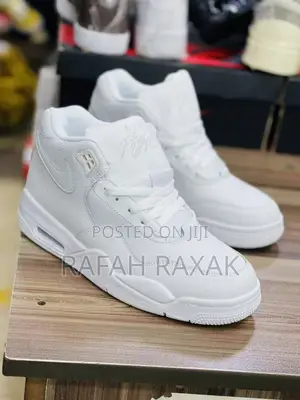 Original Nike Air Jordan Flight Legacy Triple White Sneakers