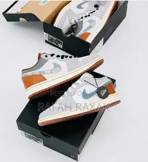 Original Nike Air Jordan 1 Low SE Swoosh Denim Sneakers