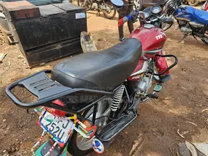 TVS HLX 125 2022 Red