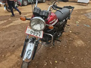 Hero Hunter 125 2020 Red