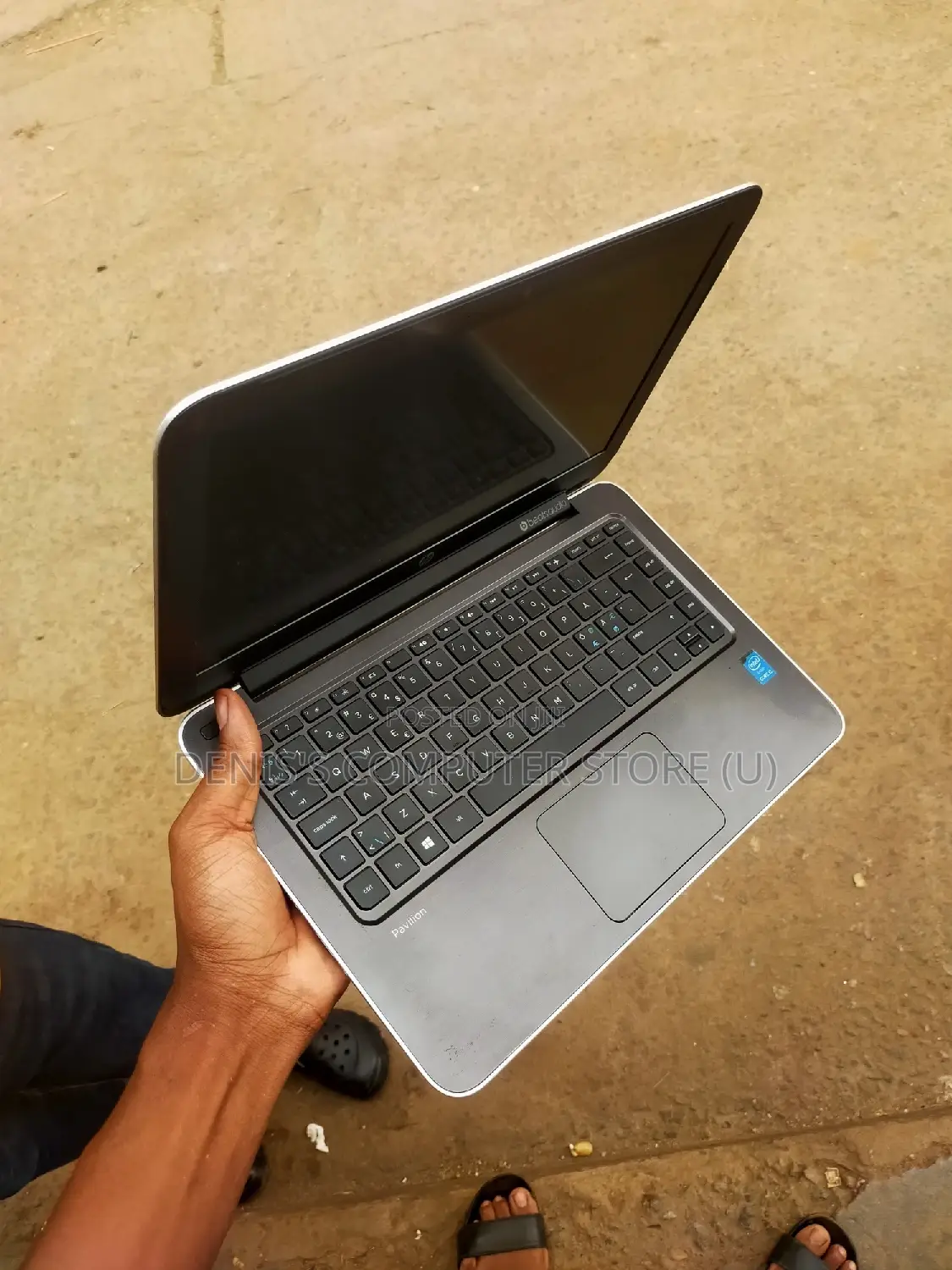 Laptop HP Pavilion 14-Ce1000 4GB Intel Core I3 SSD 320GB