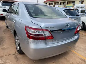 Toyota Premio 1.8 FWD 2010 Silver