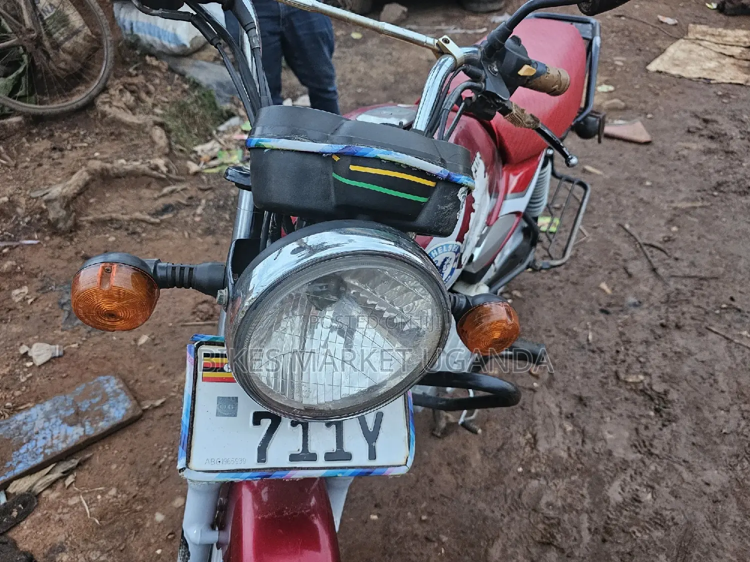 TVS HLX 125 2023 Red