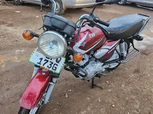 TVS HLX 125 2023 Red