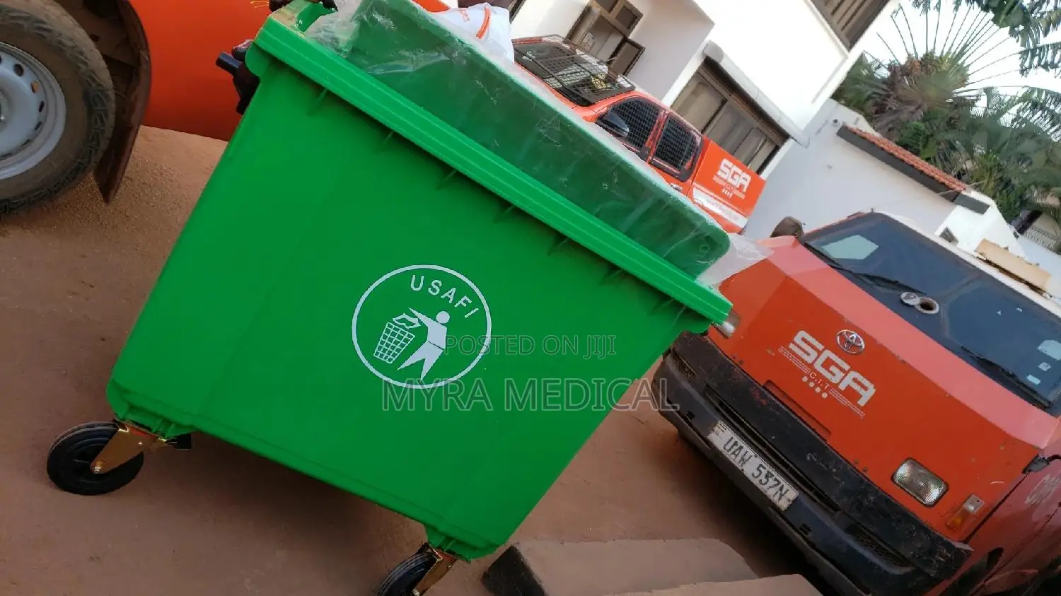 1100 Litres Wastebin