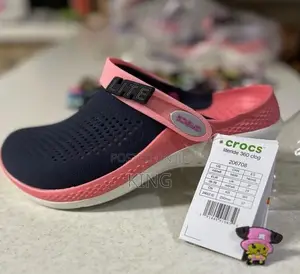 Crocs Literide. Men and Women. Black Crocs