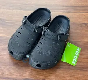 Leather Yukon Crocs. Black -Brown Originals